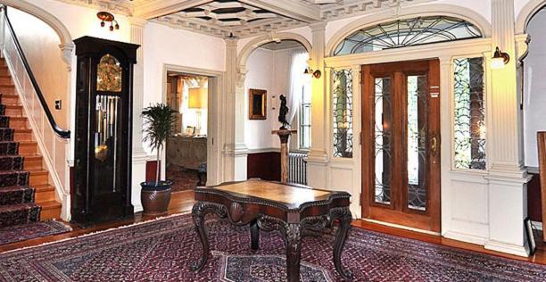 Edgewood Manor Inn Bed And Breakfast Провіденс Екстер'єр фото
